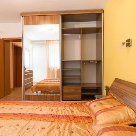 Apartamento ~shapes Of Colors~ Central 2-bedroom Apt Plovdiv