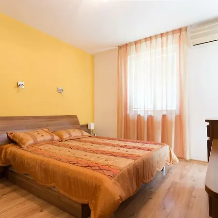 아파트 ~shapes Of Colors~ Central 2-bedroom Apt